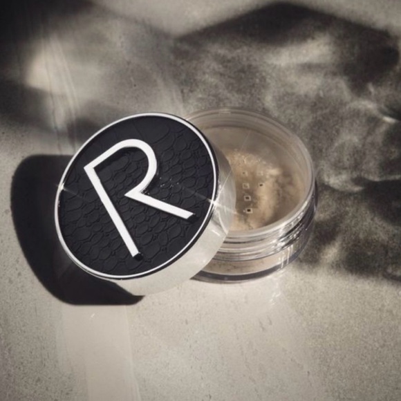 Rodial Glass Powder • Loose Blurring Setting Powder • 8g • New in Box - Picture 3 of 8